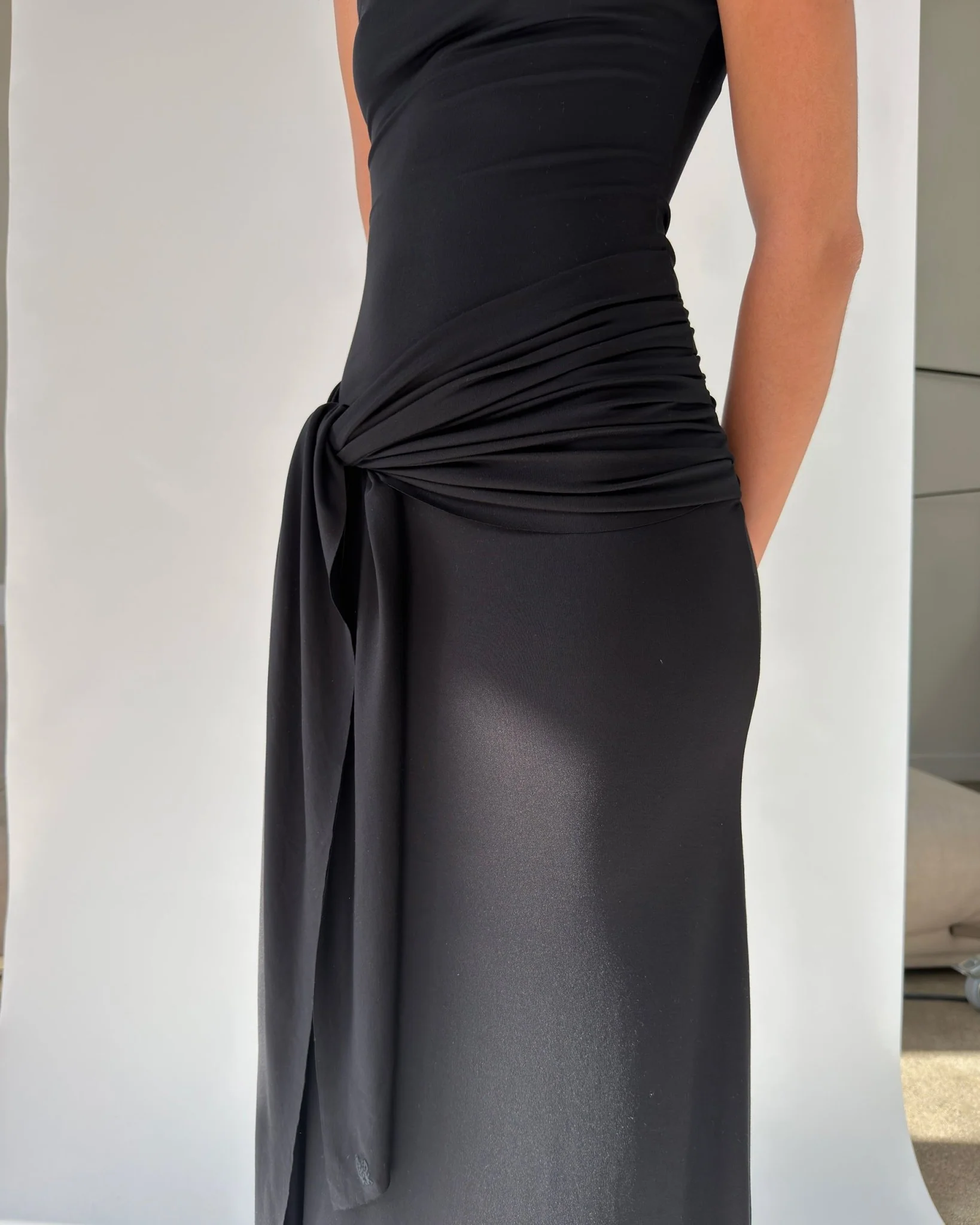 Meet His Mom Dress in Black - Image 3