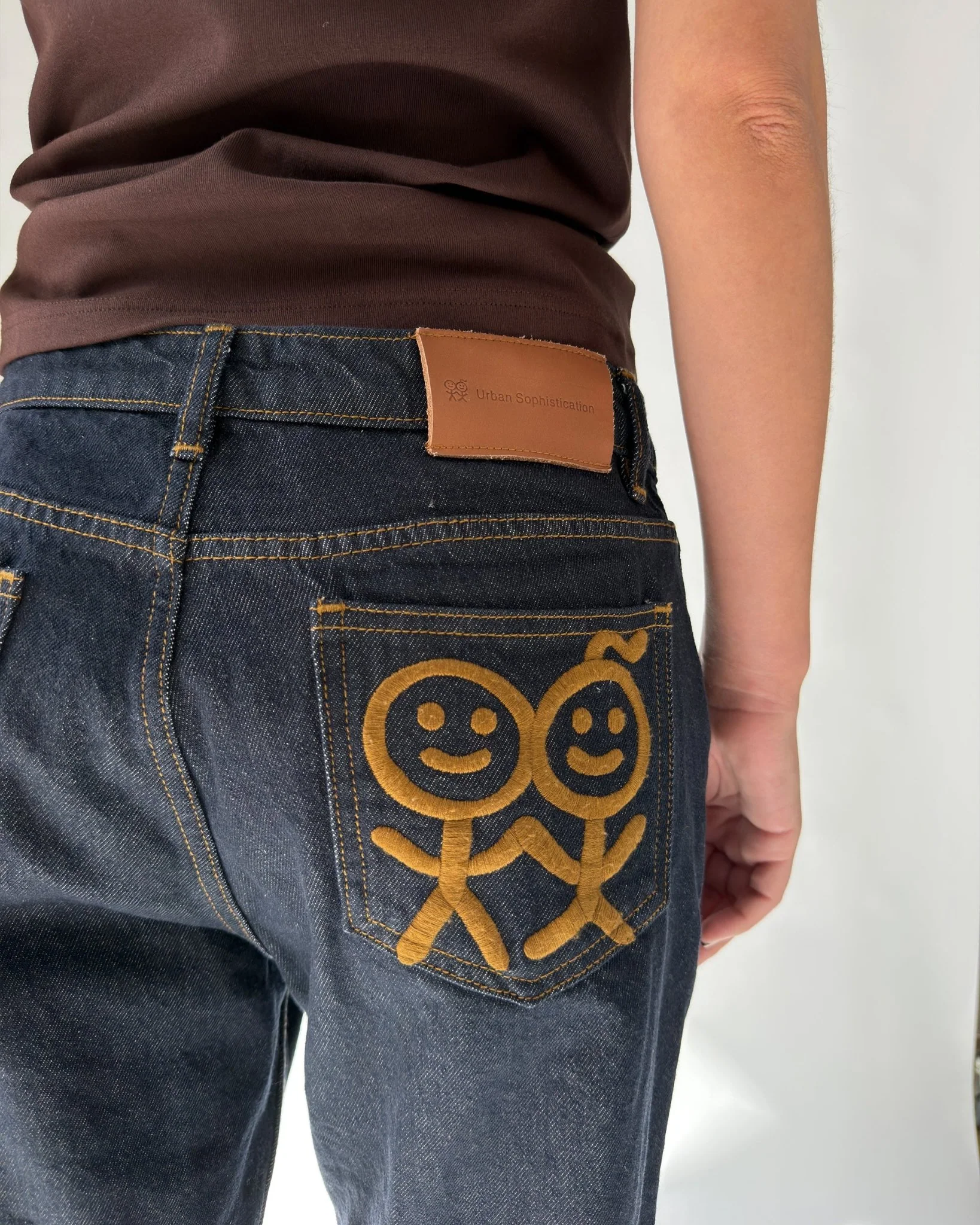 JN01 Straight Leg Jeans - Image 4