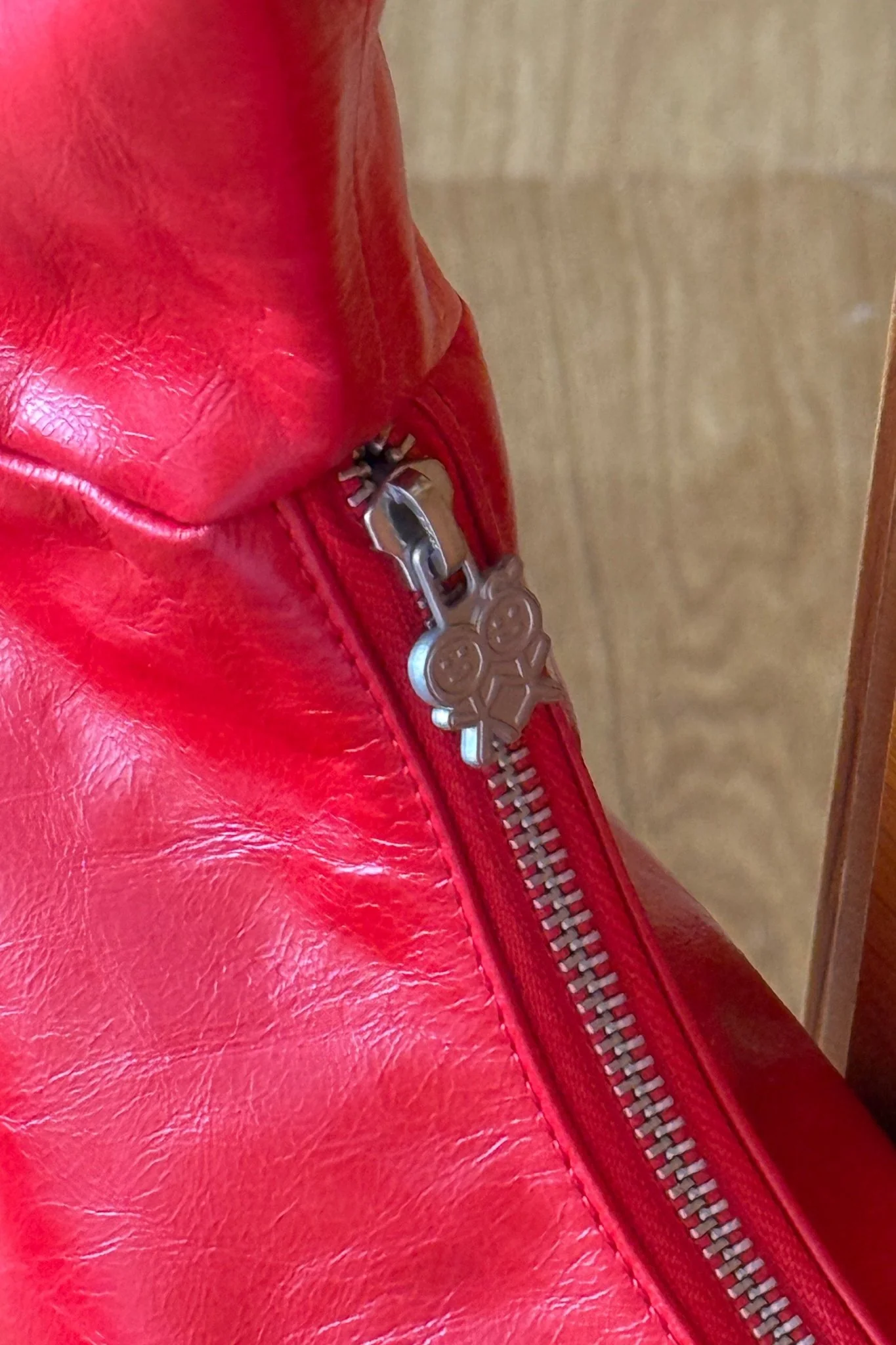 The Anon Bag in Hot Chili - Image 3